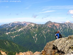 山のカメラマン