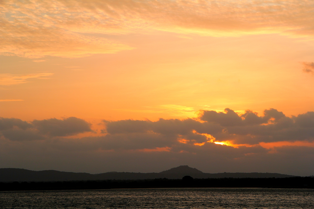 ポロンナルワの夕陽