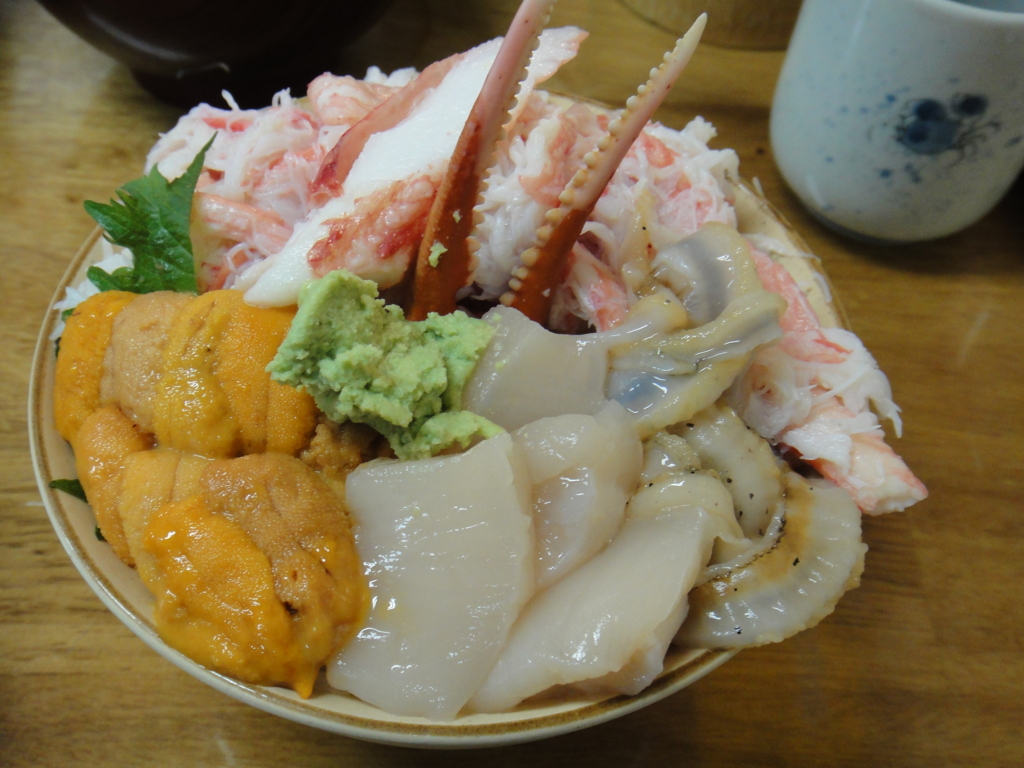 三色丼