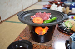 肉も出るどー！