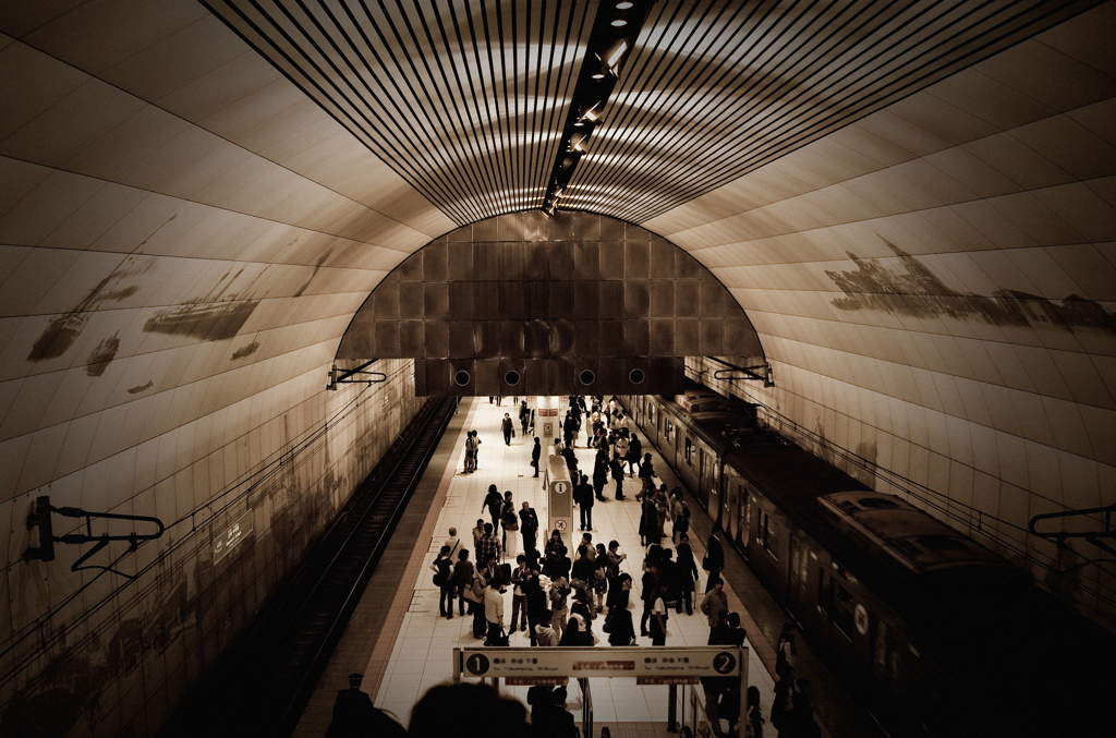 SUBWAY　STATION