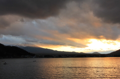 夕日と富士
