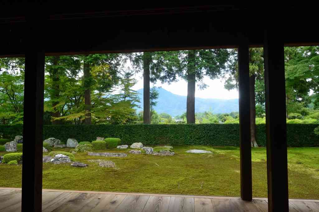 円通寺（比叡山借景）