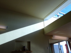 天窓からの日差し