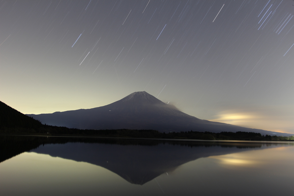初！　露出時間長め　田貫湖からの富士山