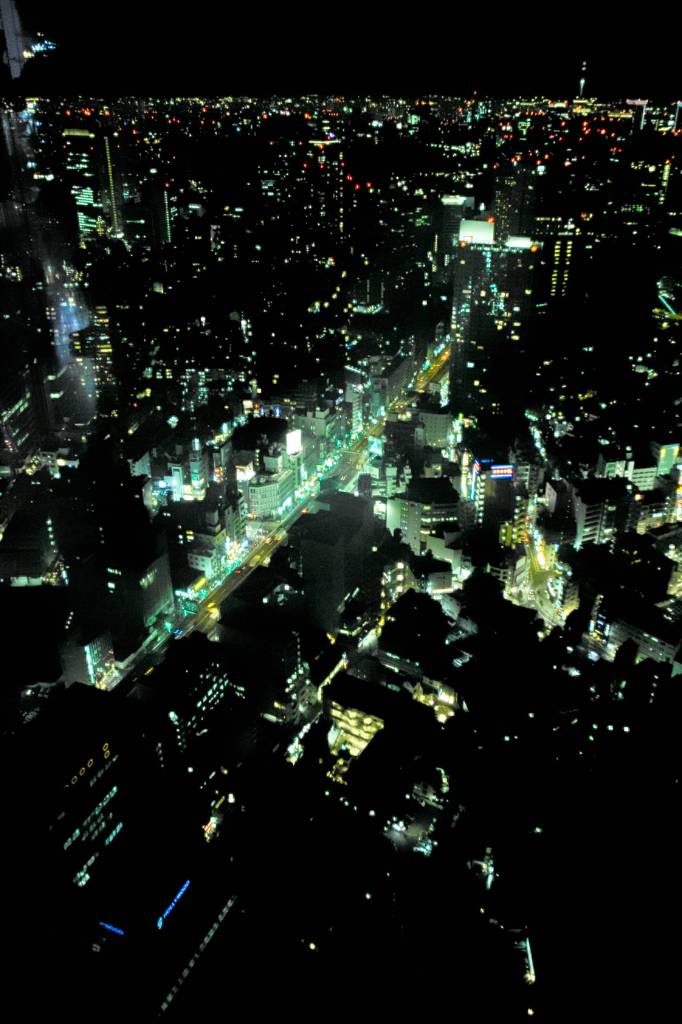 ヒルズの上から