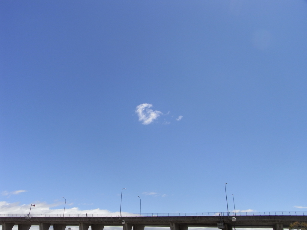 はぐれ雲