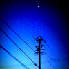 電柱と月