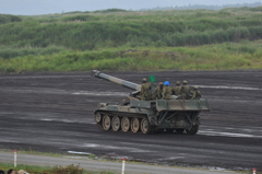 進め！203mm自走榴弾砲