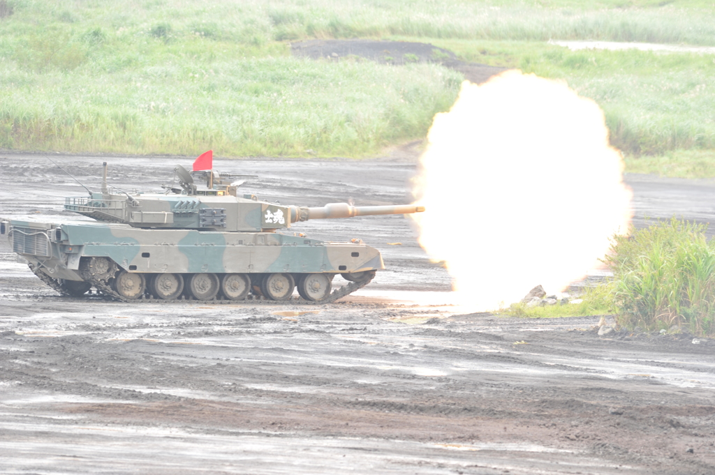 90式戦車　射撃
