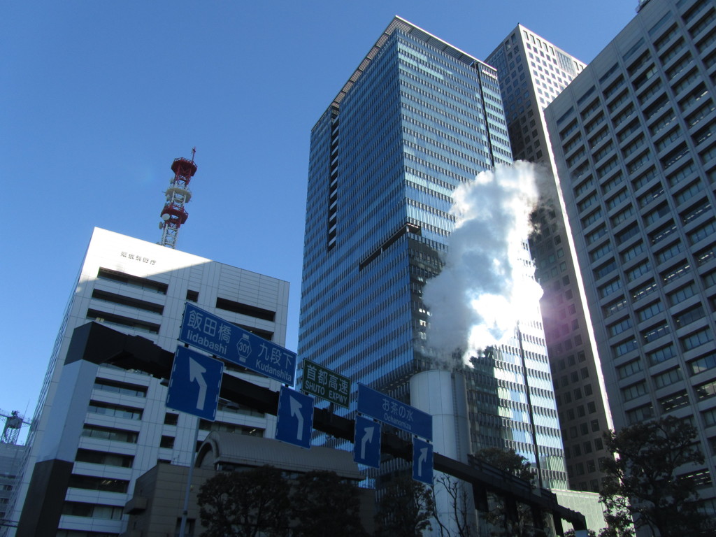 東京消防署庁舎前