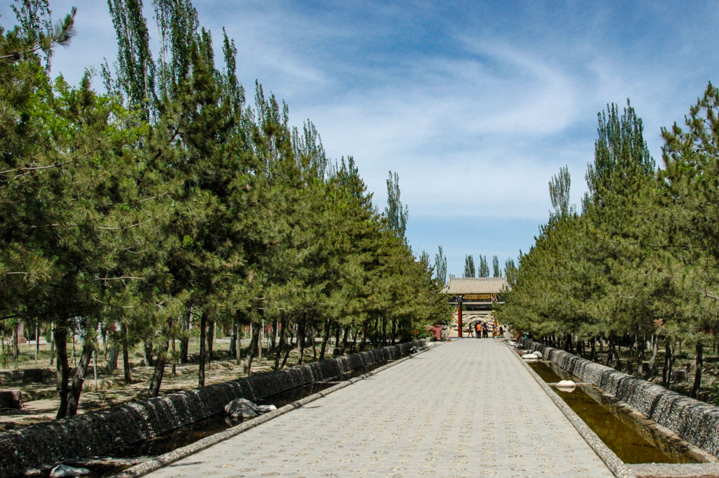 2006年中国の旅１　西夏史話美術館導入路 西夏王陵＠寧夏回族自治区・銀川