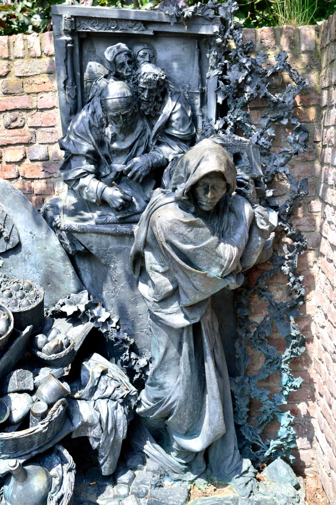 ドイツの旅　街興しの記念碑　その５