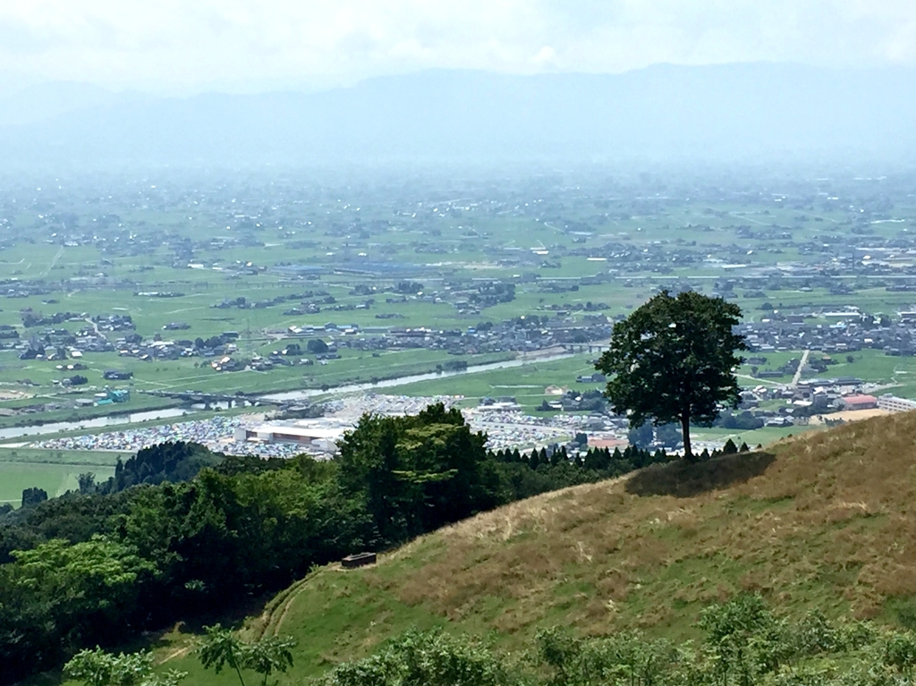 散居村と大渋滞とアウトレットパーク