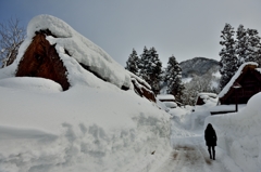 銀世界の五箇山　雪の回廊