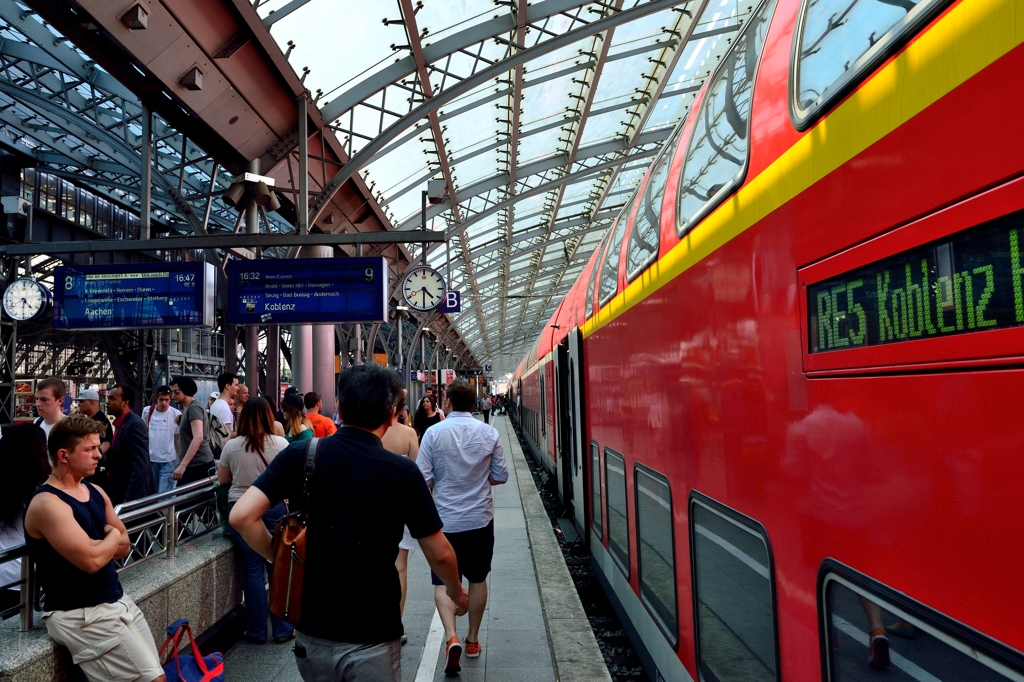 ドイツの旅　ケルン中央駅