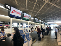 スイス国際航空チェックイン＠成田国際空港第1ターミナル