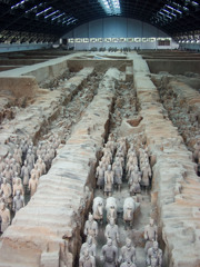 2004年中国の旅１　兵馬俑1号坑（歩兵軍団）１＠西安