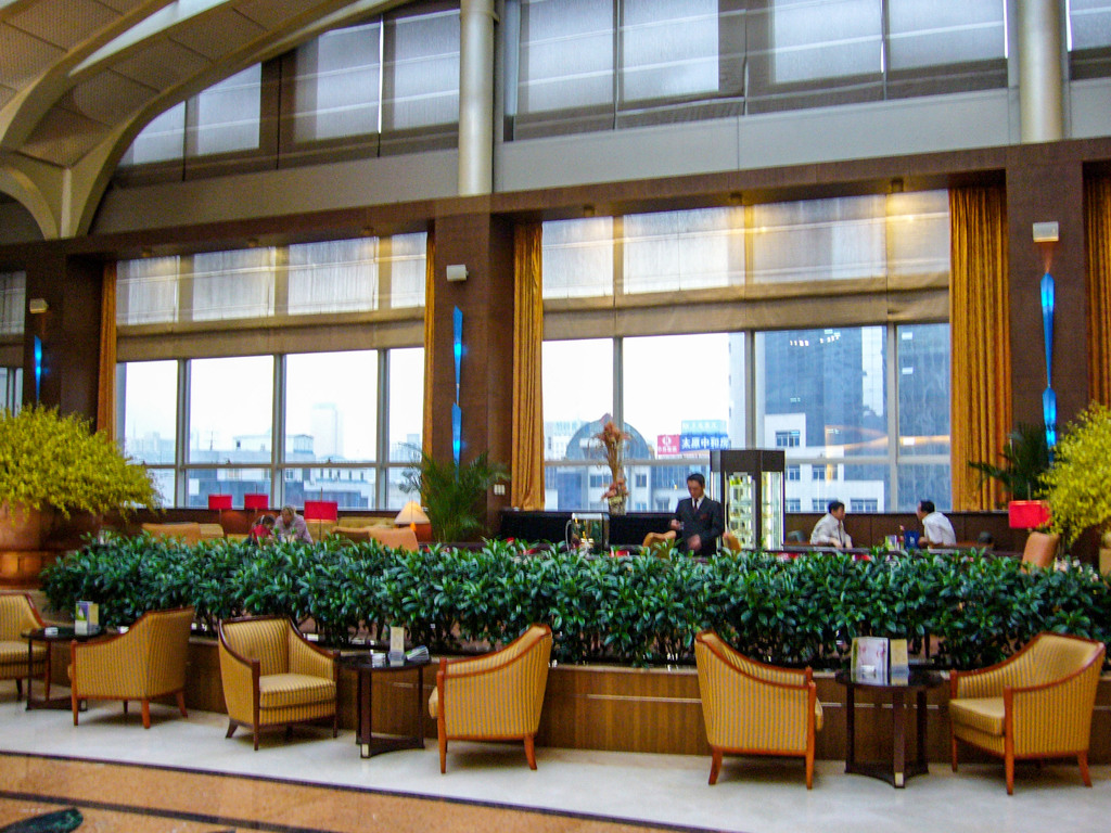 2006年中国の旅１　ホテルロビー＠山西省 太原