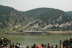 2005年中国の旅２　奉先寺洞対岸 龍門石窟＠河南省 洛陽