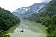 秋雨の庄川峡２