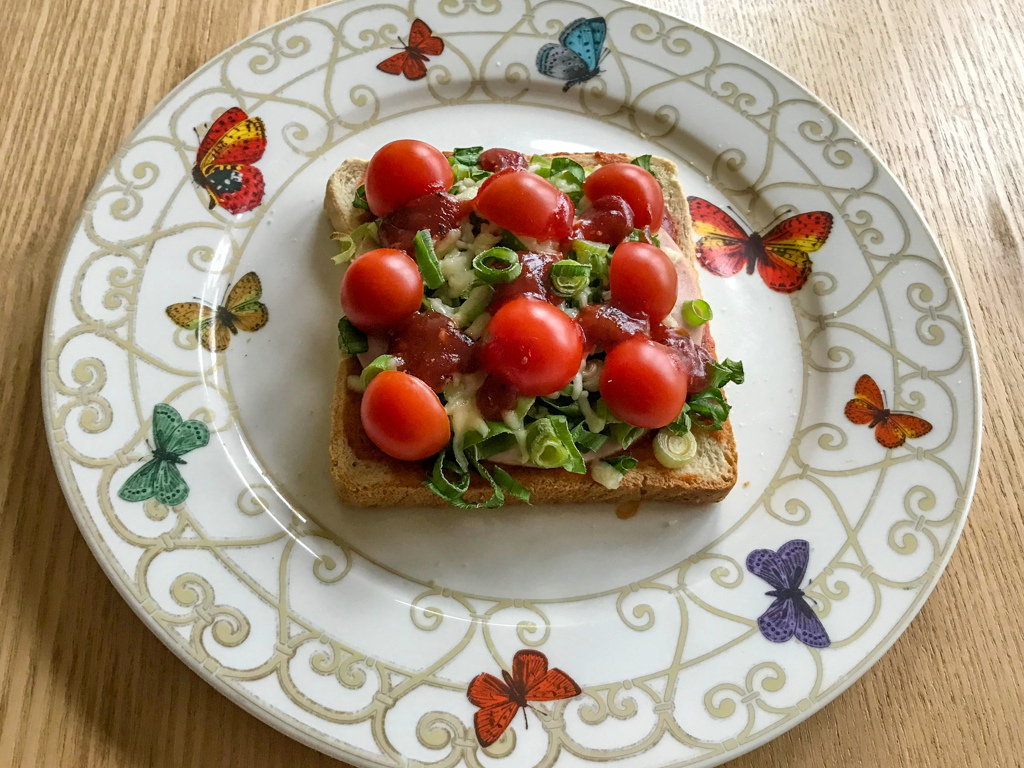 日曜の朝は･･･一枚･･･マヨなし(^_^)