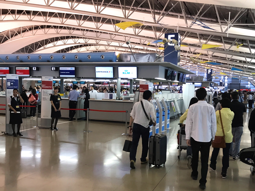 関西国際空港　KLMチェックイン
