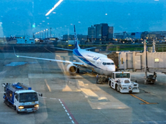 掘出し写真　富山へ…＠東京国際空港