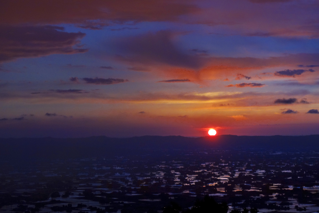 散居村夕景
