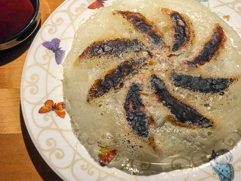 やはり餃子も食べたいです(^^ゞ