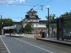 富山城とセントラム