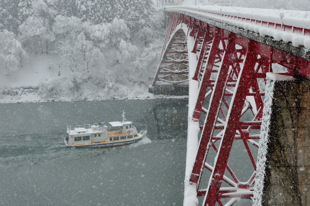 庄川峡雪景色　厳冬遡上