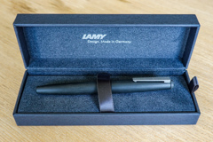 コロナ禍？のボン市内･･･衝動買い LAMY2000