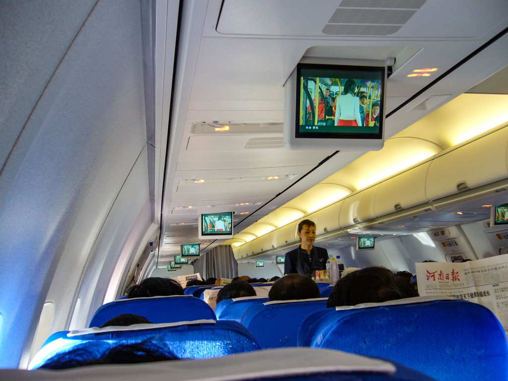 2006年中国の旅１　機内サービス