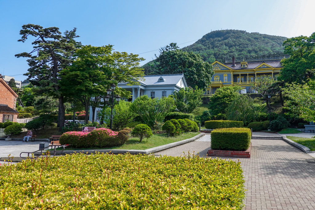 北海道旅行　元町公園から函館山を見上げる･･･