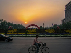2005年中国の旅２　夕陽 牡丹広場＠河南省 洛陽
