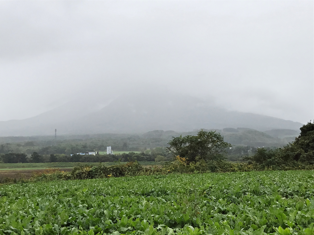 雲隠れ蝦夷富士