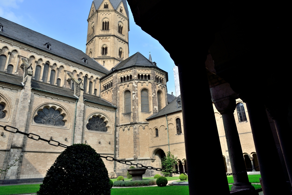 ドイツ＆ベルギーの旅　ボン大聖堂(ミュンスター聖堂)７