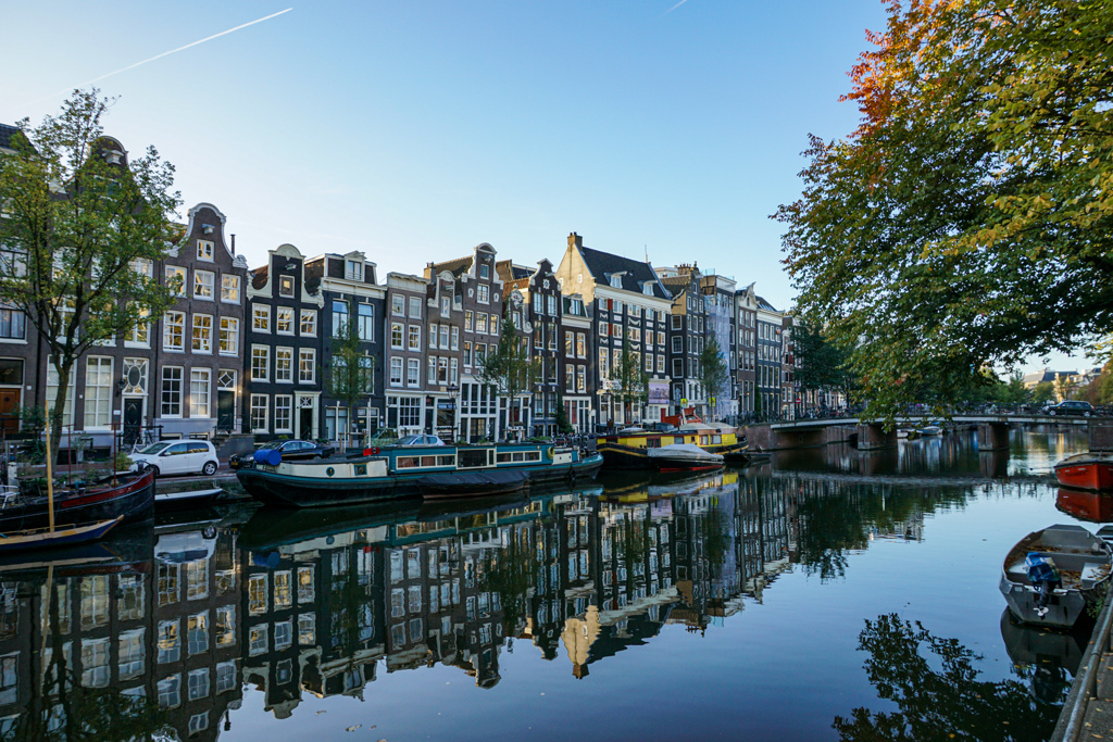 美しき運河の街並とハウスボート＠アムステルダム