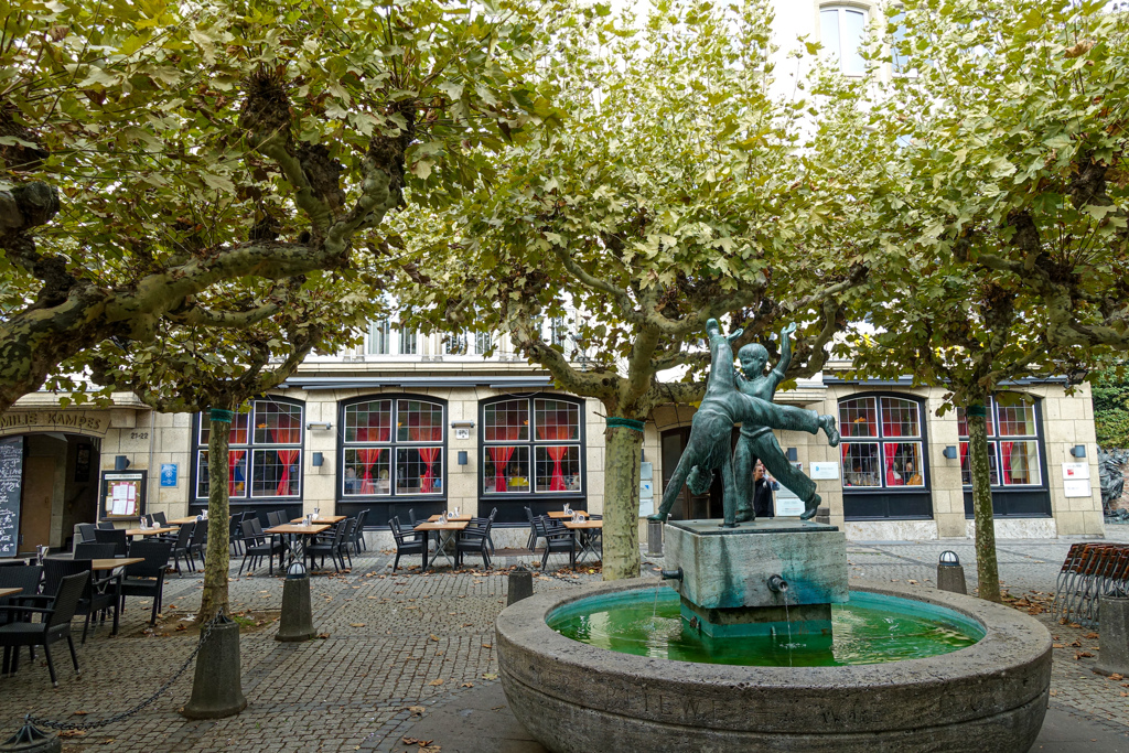 ラドシュレーゲルの泉 Radschlägerbrunnen