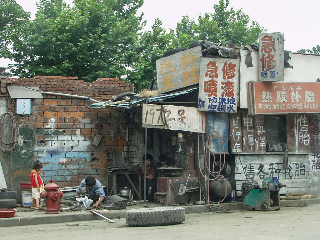 2004年中国の旅１　大都会の中での光景…＠上海