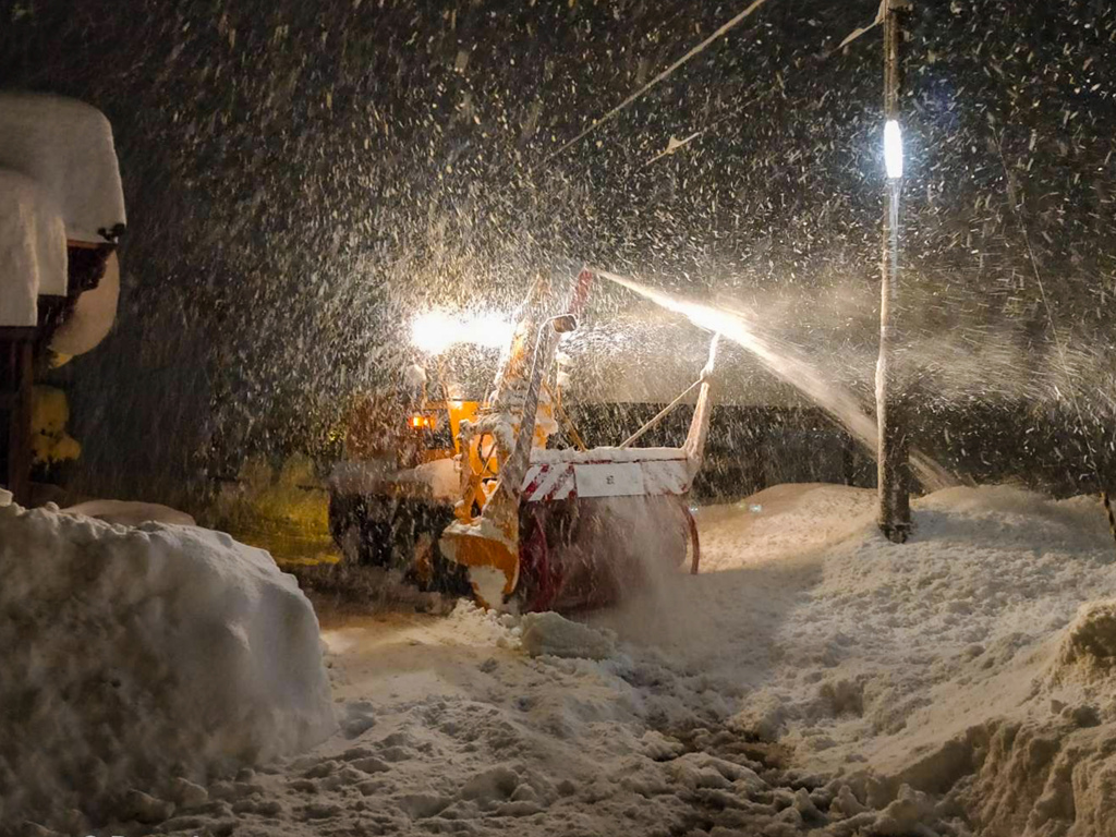 豪雪ヤバいです(T_T)＠日本の我が家