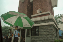 2006年中国の旅１　大学B区東北門＠重慶大学