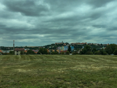 掘出し写真　典型的な田舎町遠望＠チェコ・ベナツキ_ナト_イゼラ　