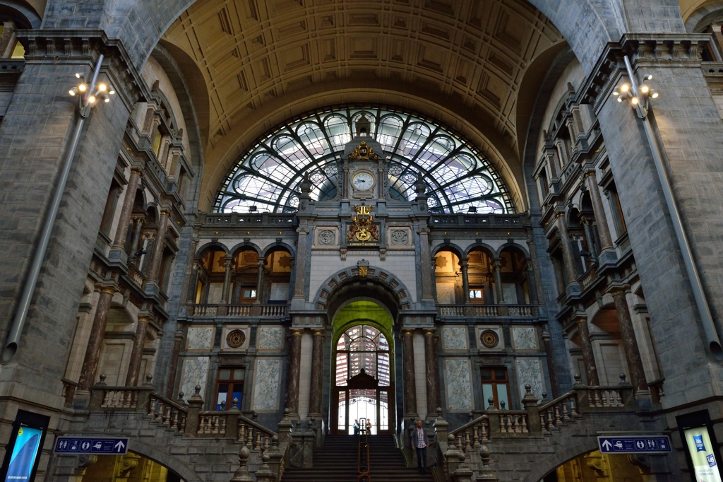 フランダースの旅　アントウェルペン中央駅７　クライマックス！！