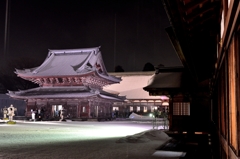 冬　夜の祈り　国宝・瑞龍寺１７　端正 