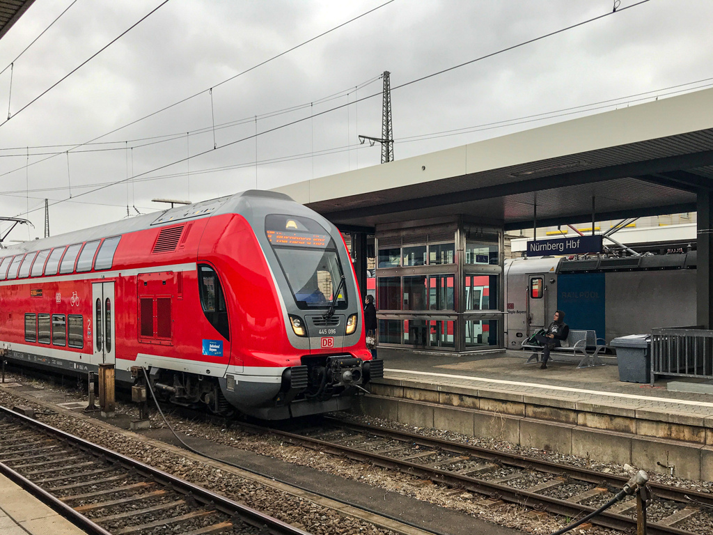 最新2階建て電車TWINDEXX Vario＠ニュルンベルク中央駅