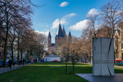 ドイツ統一記念碑とマインツ大聖堂