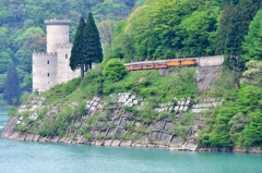 【新緑の黒部峡谷】トロッコは行く♪♪