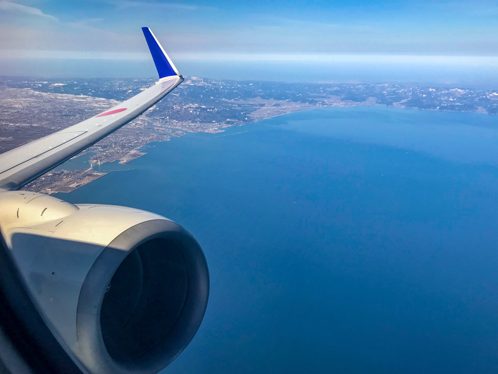 富山湾上空から北上へ
